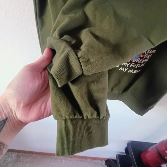 Black History Month Graphic Sweatshirt XXL Olive Green Pullover Streetwear - Picture 4 of 7